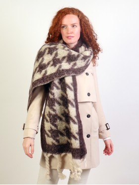 Reversible Houndstooth Blanket Scarf W/ Twisted Tassels